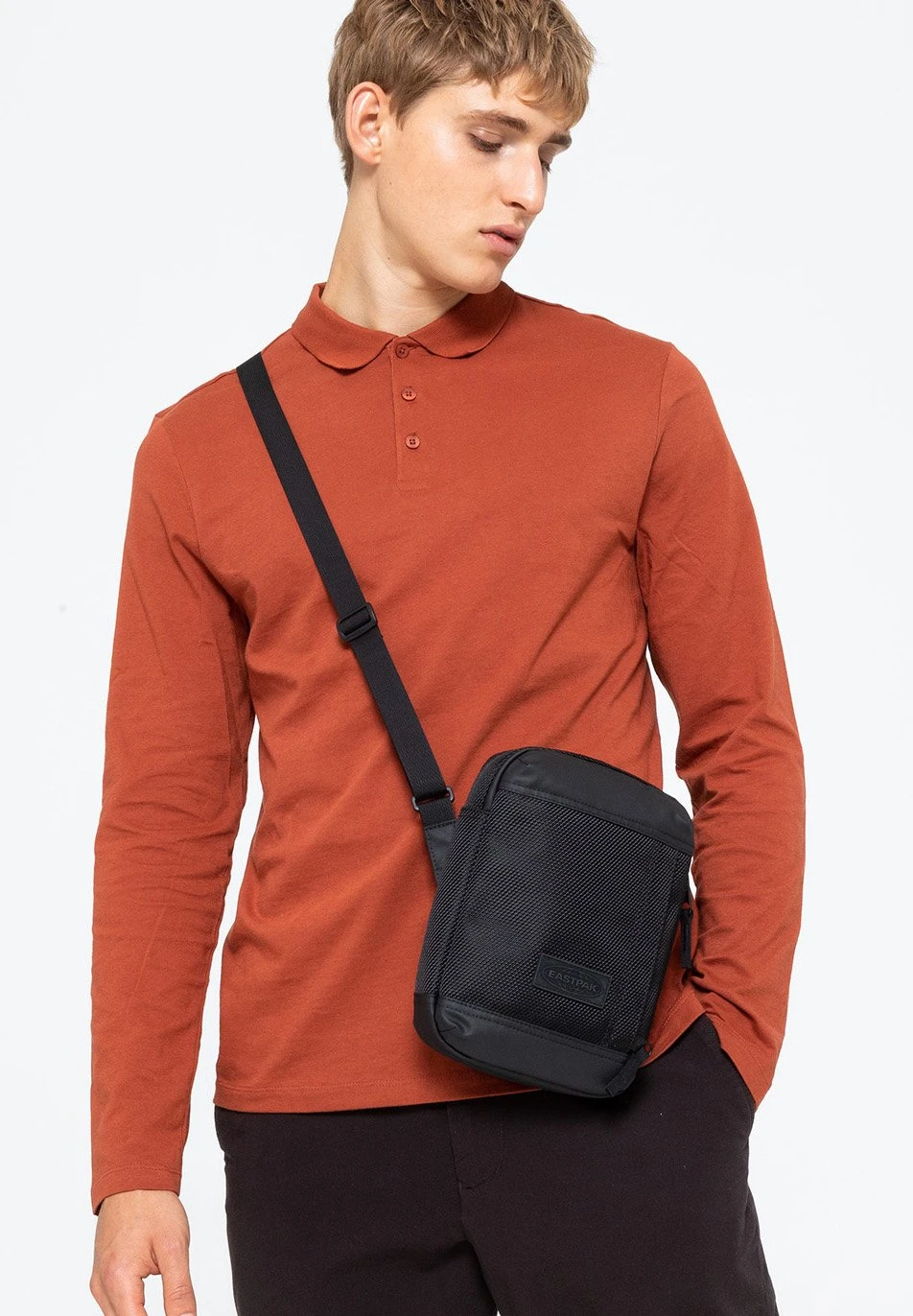 Eastpak The One Cnnct - Funda Para Cámara - Cnnct Coat 3 Eastpak The One Cnnct - Funda Para Cámara - Cnnct Coat