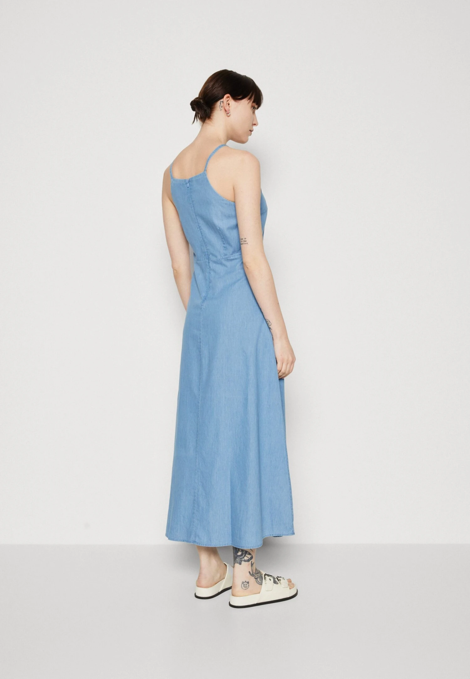 Selected Femme Slfmila Dress - Vestido Largo - Light Blue 5 Selected Femme Slfmila Dress - Vestido Largo - Light Blue - Imagen 3