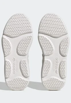 Adidas Originals Superstar Millencon W - Zapatillas - Cloud White Cloud White Core Black -Tienda De Moda Femenina e0dd37edf8334e28a34cb7565785cbcd