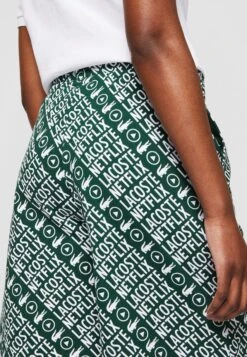 Lacoste X Netflix - Shorts - Green/White 15 Lacoste X Netflix - Shorts - Green/White -Tienda De Moda Femenina e0e9a910c1ca45ad876b8c99e4d0771a