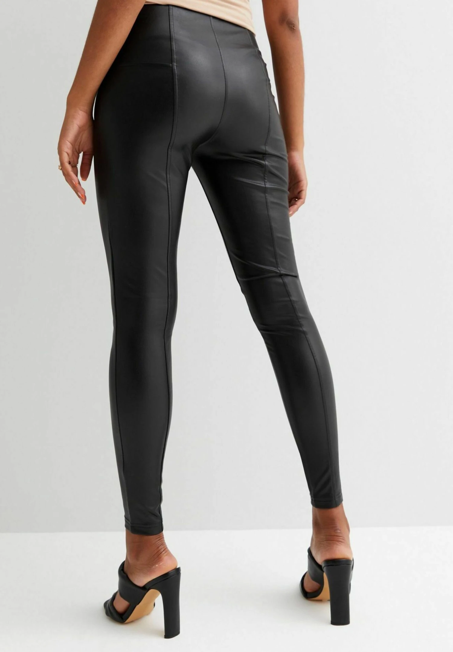 Look Over - Leggings - Black 5 Look Over - Leggings - Black - Imagen 3