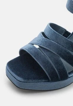 MAX & Co. Diva - Sandalias Con Plataforma - Blu Marino 13 MAX & Co. Diva - Sandalias Con Plataforma - Blu Marino -Tienda De Moda Femenina e393d37bec6147cf83f2614076abd1f8