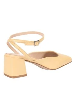 Tacones - Sand -Tienda De Moda Femenina e9fe7e73297f425f979f0c7315c4b92e
