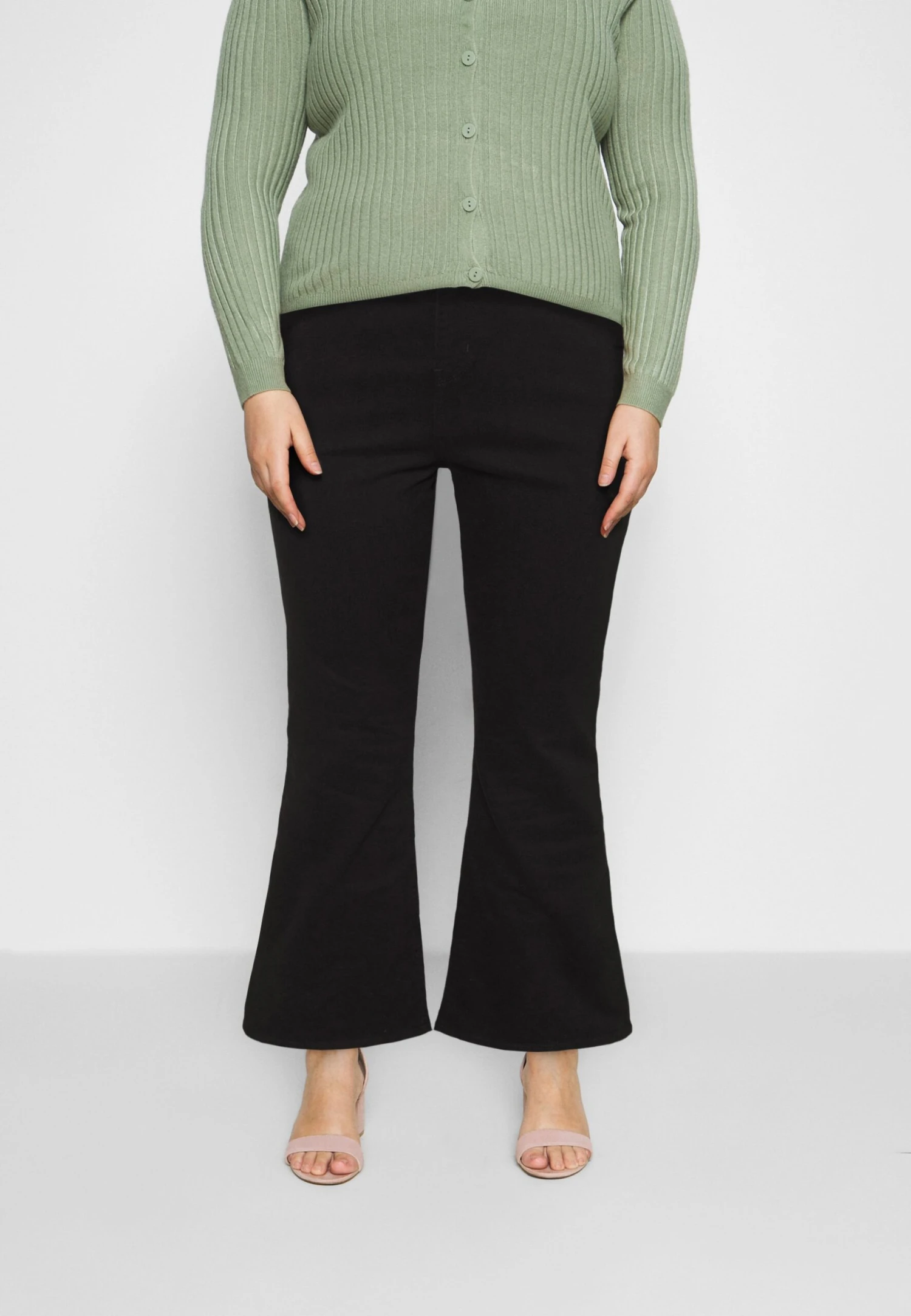 Levi's® Plus 725™ Bootcut - Vaqueros Bootcut - Black Sheep 3 Levi's® Plus 725™ Bootcut - Vaqueros Bootcut - Black Sheep