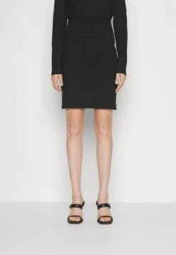 Calvin Klein Jeans Minifalda - Calvin Klein Black -Tienda De Moda Femenina f88e3db12f6b4b009041888fb50facac