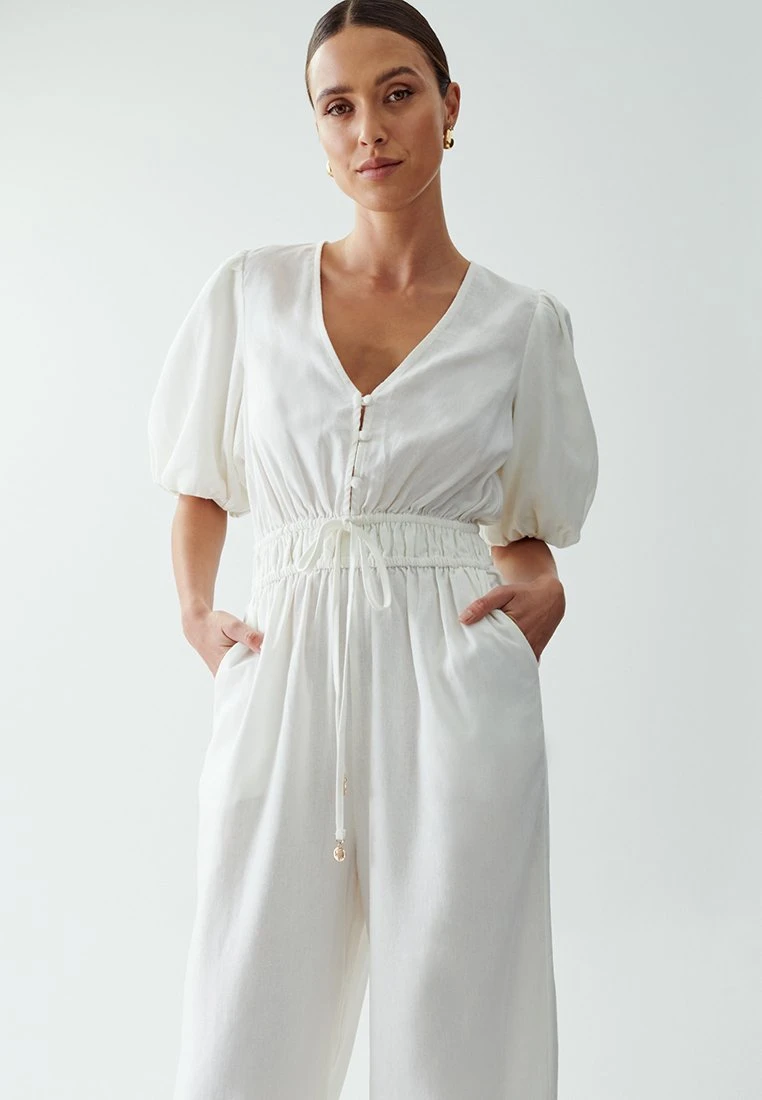 Proud - Mono - White 6 Proud - Mono - White - Imagen 4