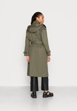 Marks & Spencer Gabardina - Hunter Green 9 Marks & Spencer Gabardina - Hunter Green -Tienda De Moda Femenina fdb2fff0000d41a3b9f1f45460c13e9b